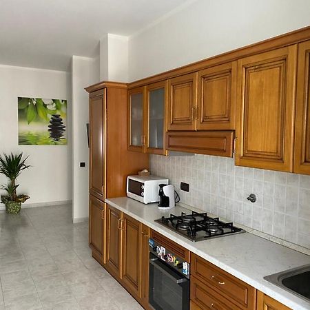 Appartamento Comodo E Grazioso Turin Exterior foto