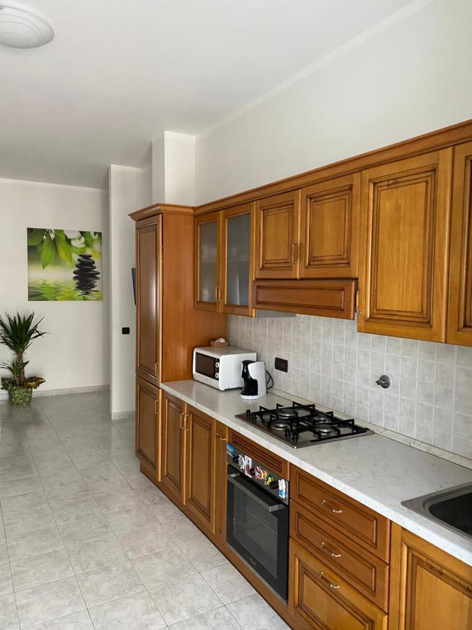 Appartamento Comodo E Grazioso Turin Exterior foto